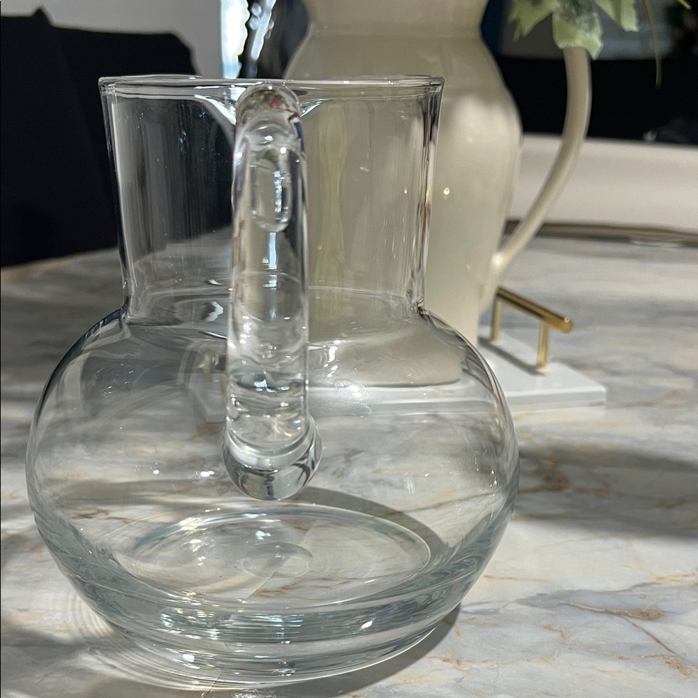 Stylish Clear Glass Jug $23 - Picture 4 of 9